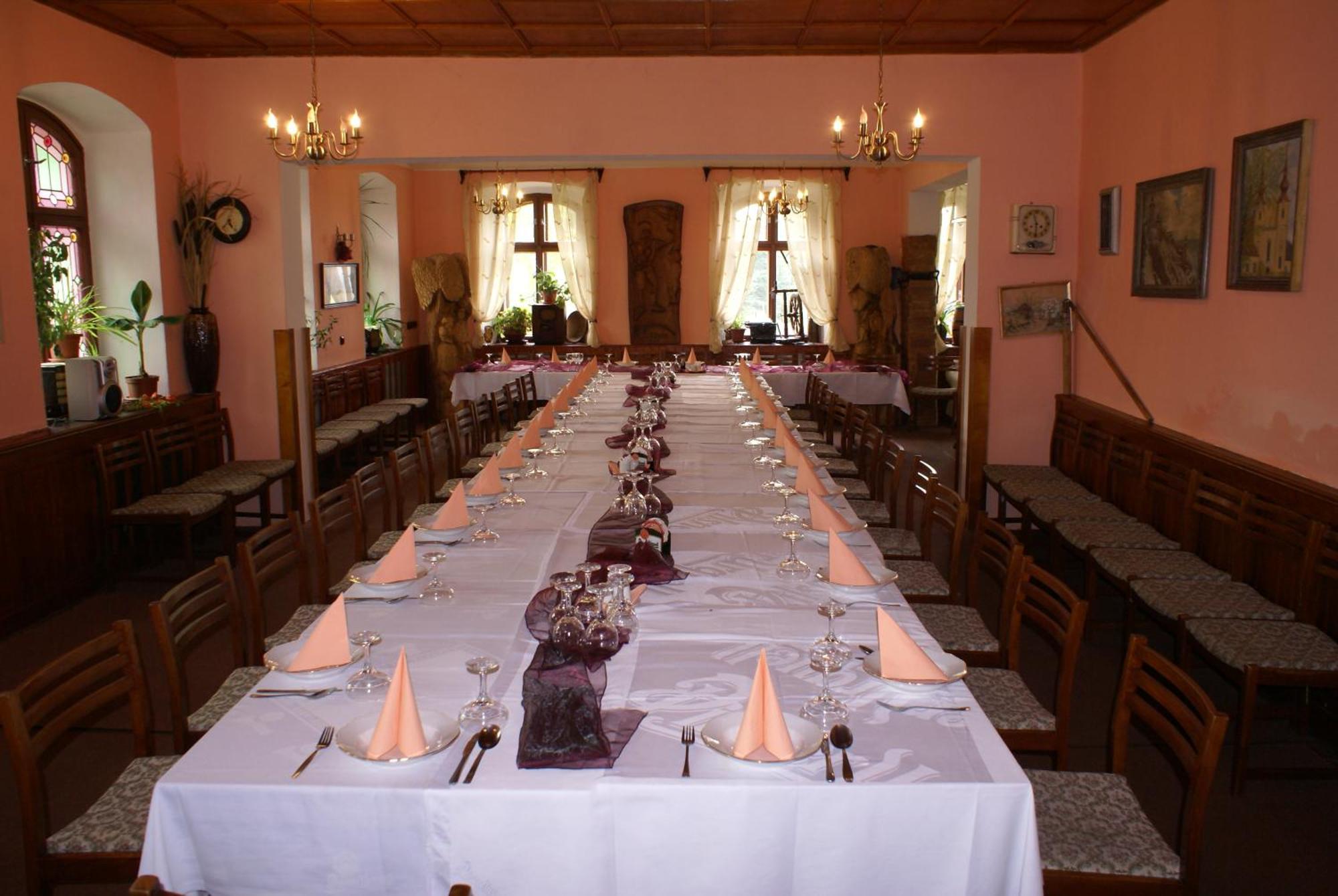 Marsovska Rychta Hotel Nove Mesto na Morave Buitenkant foto